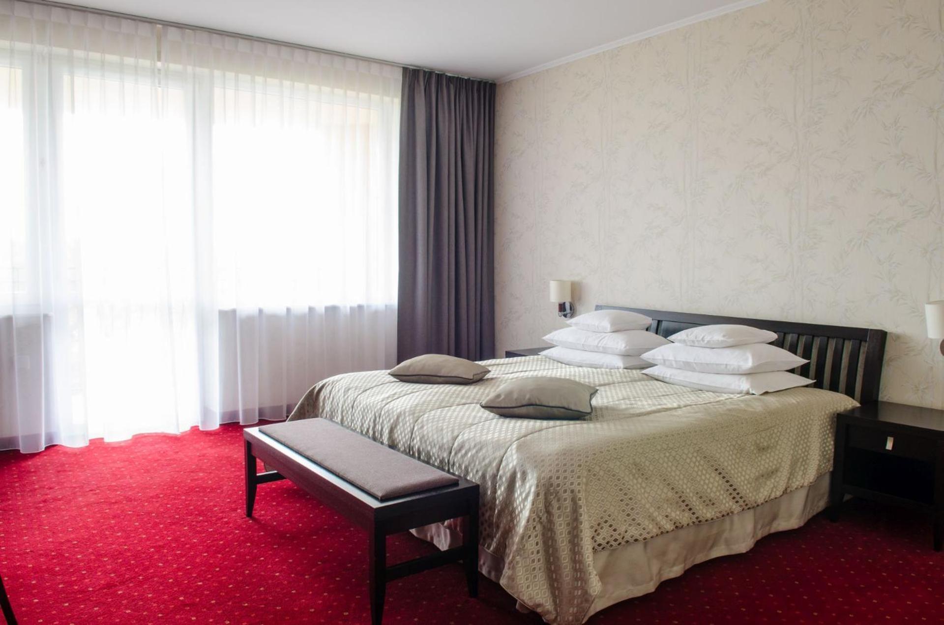 Hotel Lidia Spa&Wellness Darlowko Esterno foto