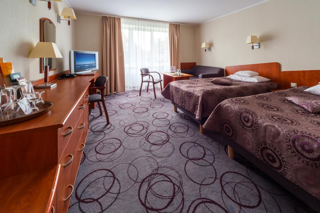 Hotel Lidia Spa&Wellness Darlowko Esterno foto