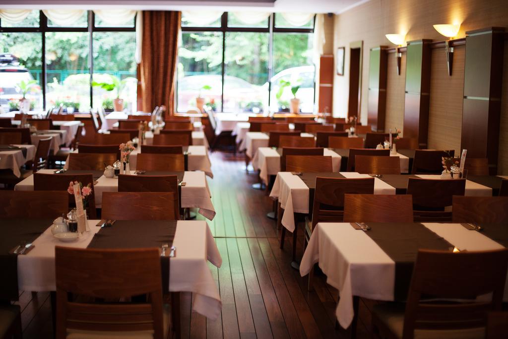 Hotel Lidia Spa&Wellness Darlowko Esterno foto
