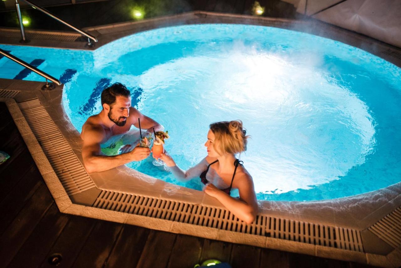 Hotel Lidia Spa&Wellness Darlowko Esterno foto